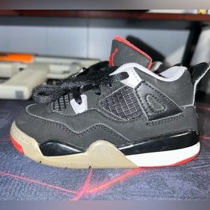 Air Jordan 4 OG “Bred”